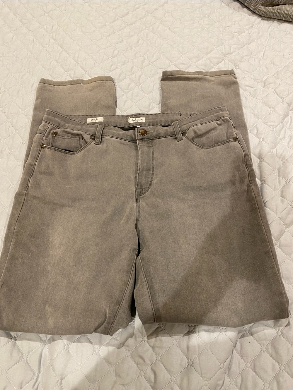 Classic Women's Straight Jeans in grey. Size 12